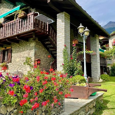 Maison La Chapelle Aosta Luaran gambar